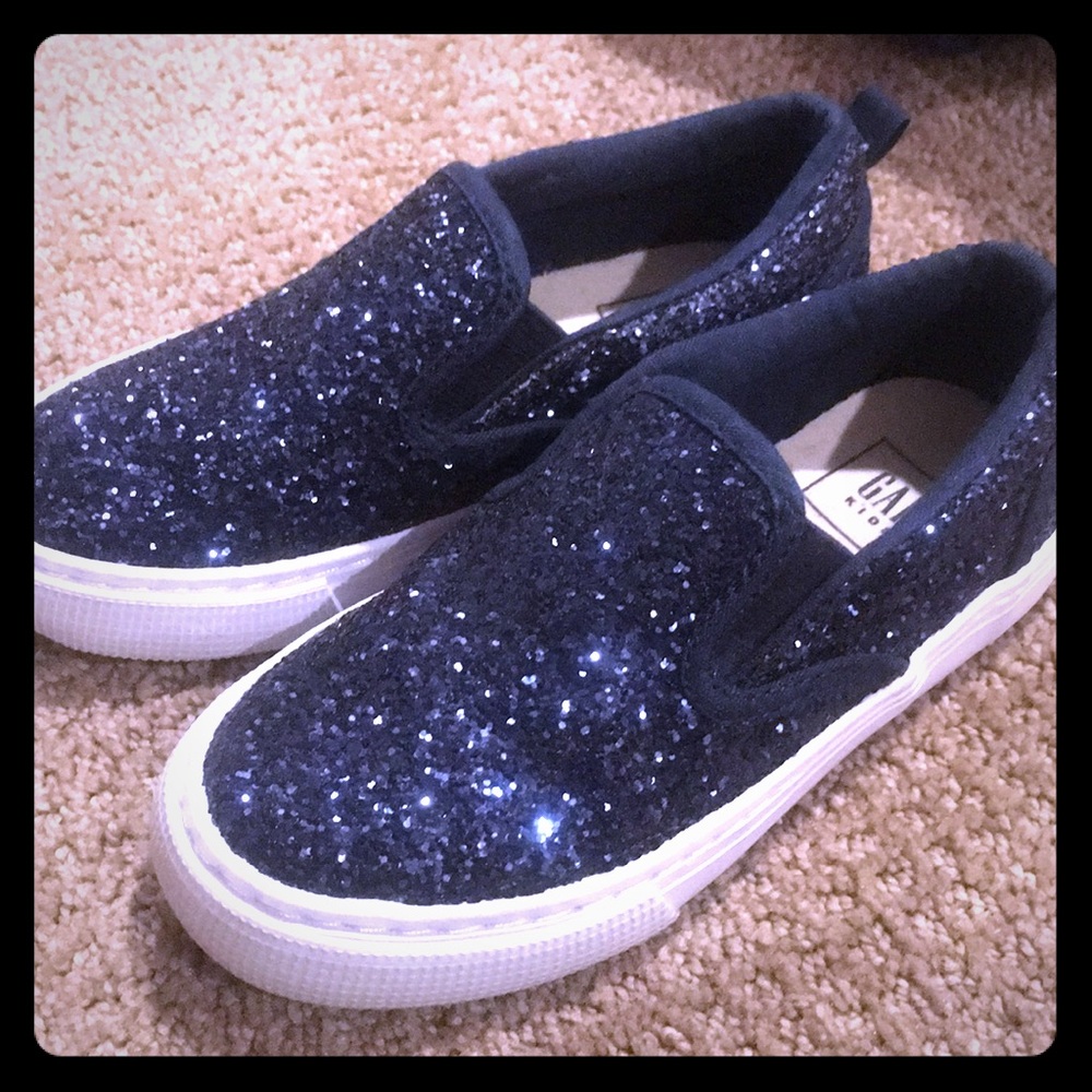 Gap slip on sneakers